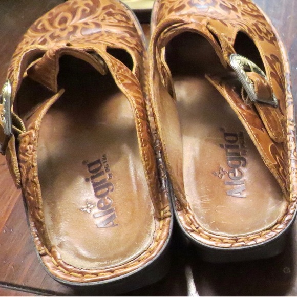 Alegria Bohemian Clogs, Size 38 - Picture 3 of 5